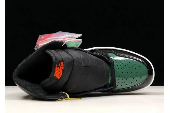 Jordan 038  038 Retro x 'Art and SoleFly Air High Family AV3905 Basel' OG Friends AV3905 1 0810